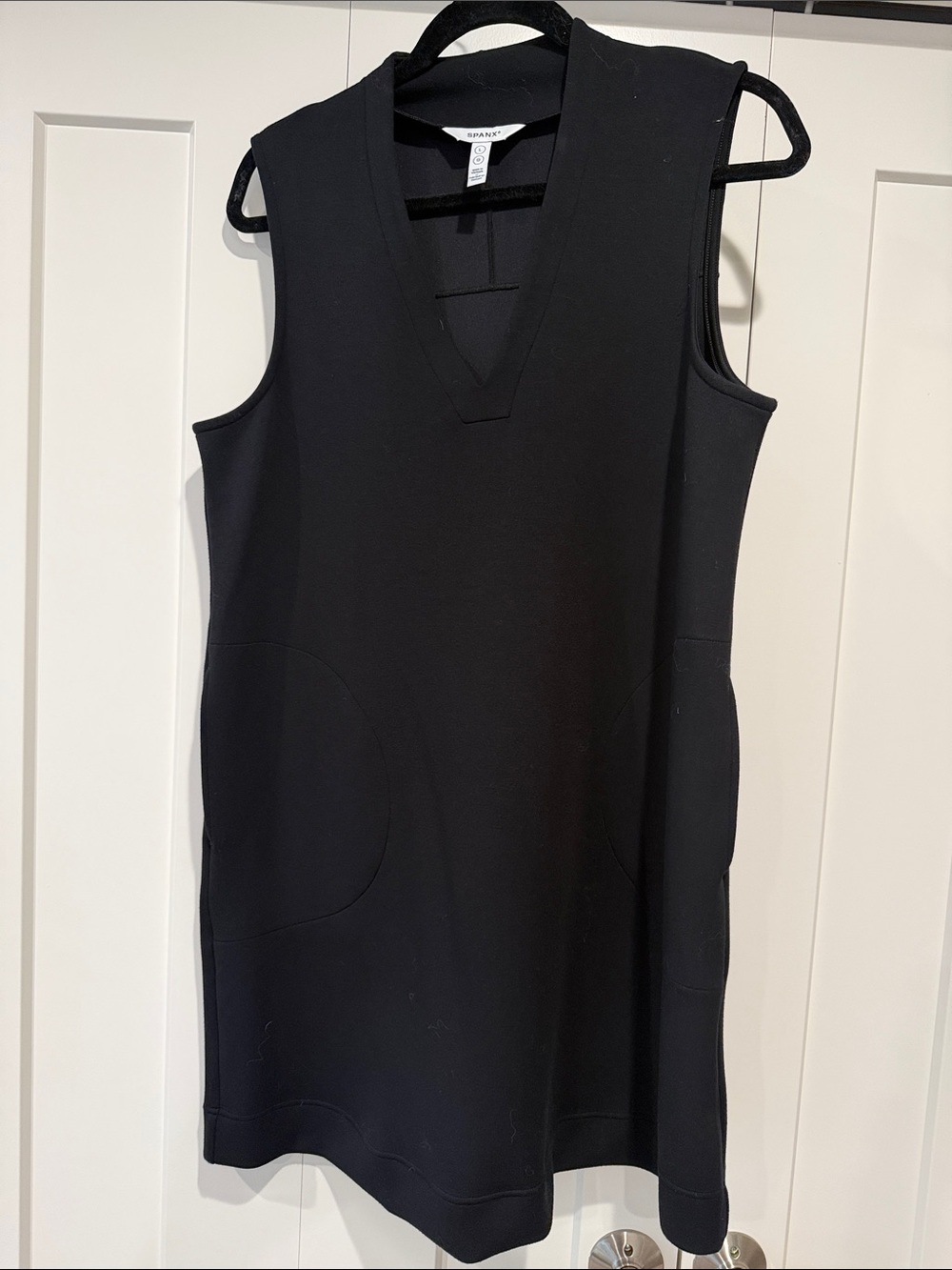 SPANX Black V-Neck Sleeveless Shift Tunic